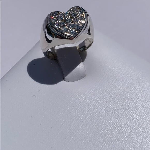 Beautiful Hart Ring With Hi End Cubic Zirconium ❤️ - Picture 8 of 12